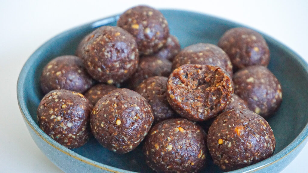 Basische Dattelbällchen